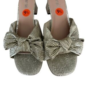 Kenzie Elegant Gold Women's Shoes with Bow Detail